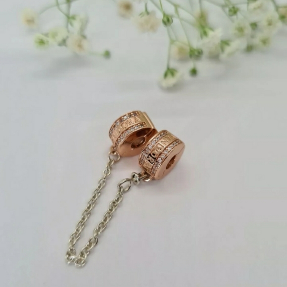 Pandora Rose Insignia safety chain. - Picture 7 of 8